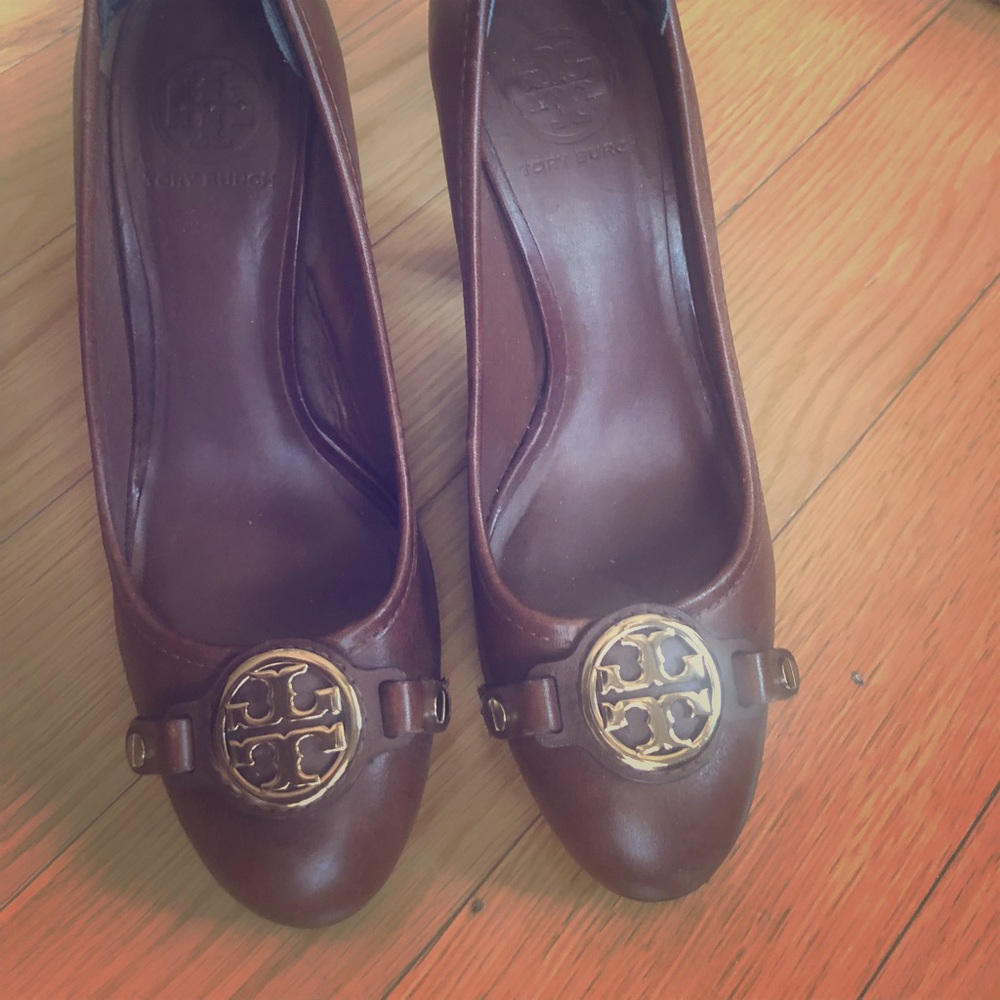 Brown Heels Tory Burch